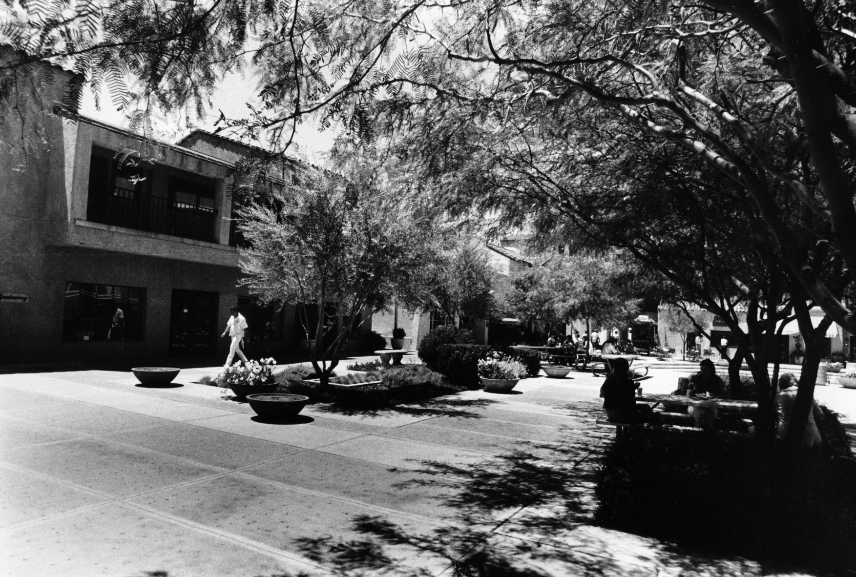 La Placita Village office complex